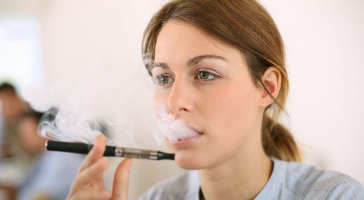E-cigarettes and Oral Health